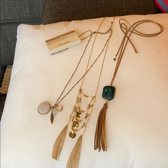 Necklace bundle. One NWT. Buckle